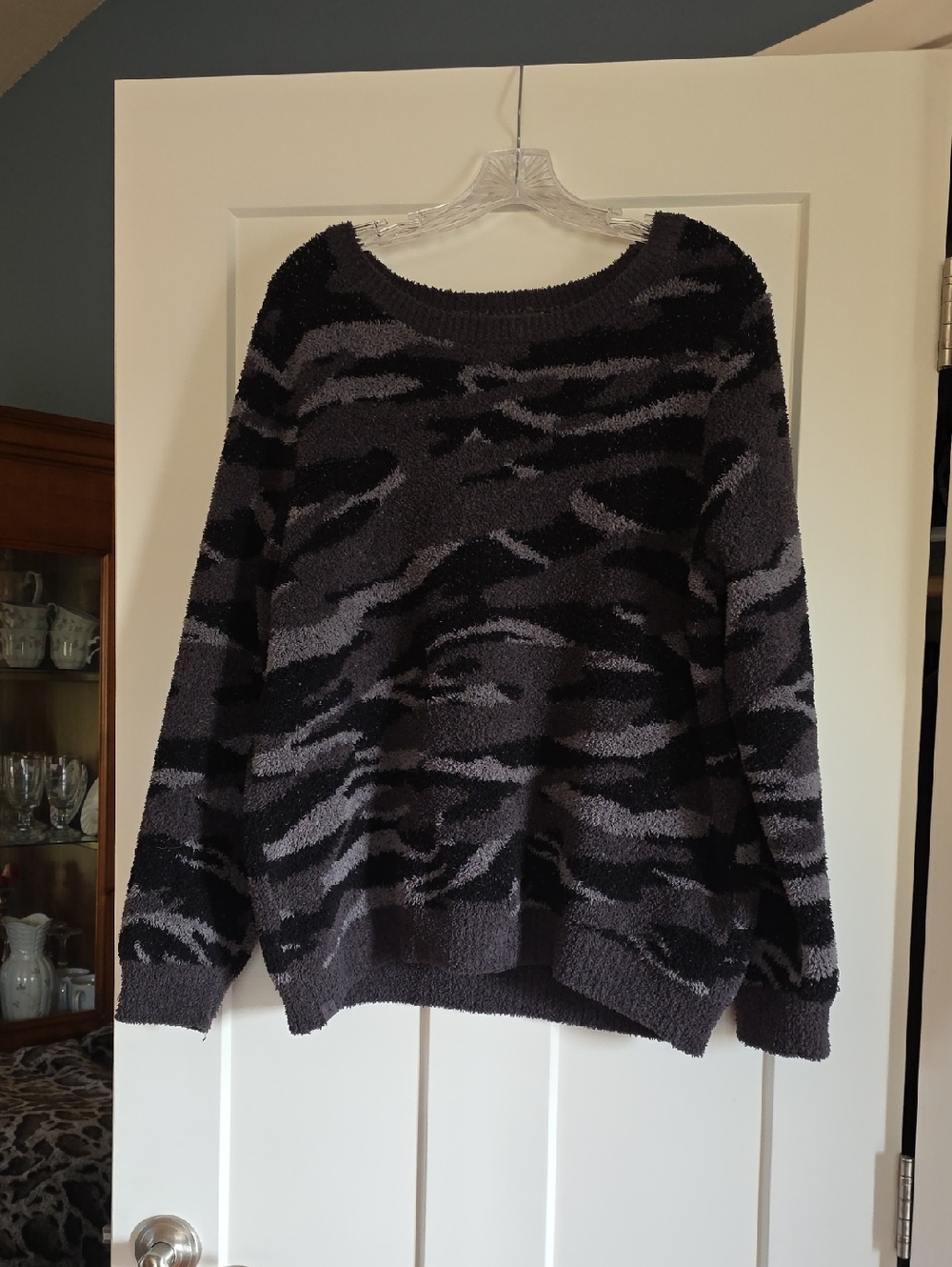 Barefoot Dreams Cozy Black An Gray Camo.   Think, soft and warm.